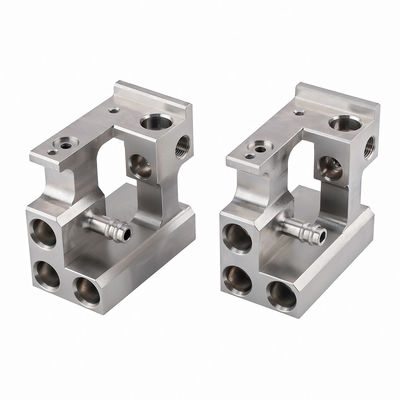 قطع معدنية CNC طحن قطع الألومنيوم الفولاذ المقاوم للصدأ خدمات معالجة CNC مخصصة